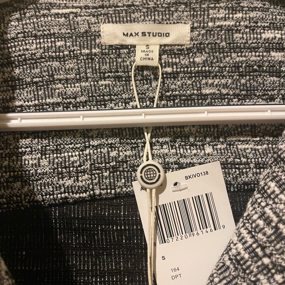Lightweight jacket - Picture 5 of 5